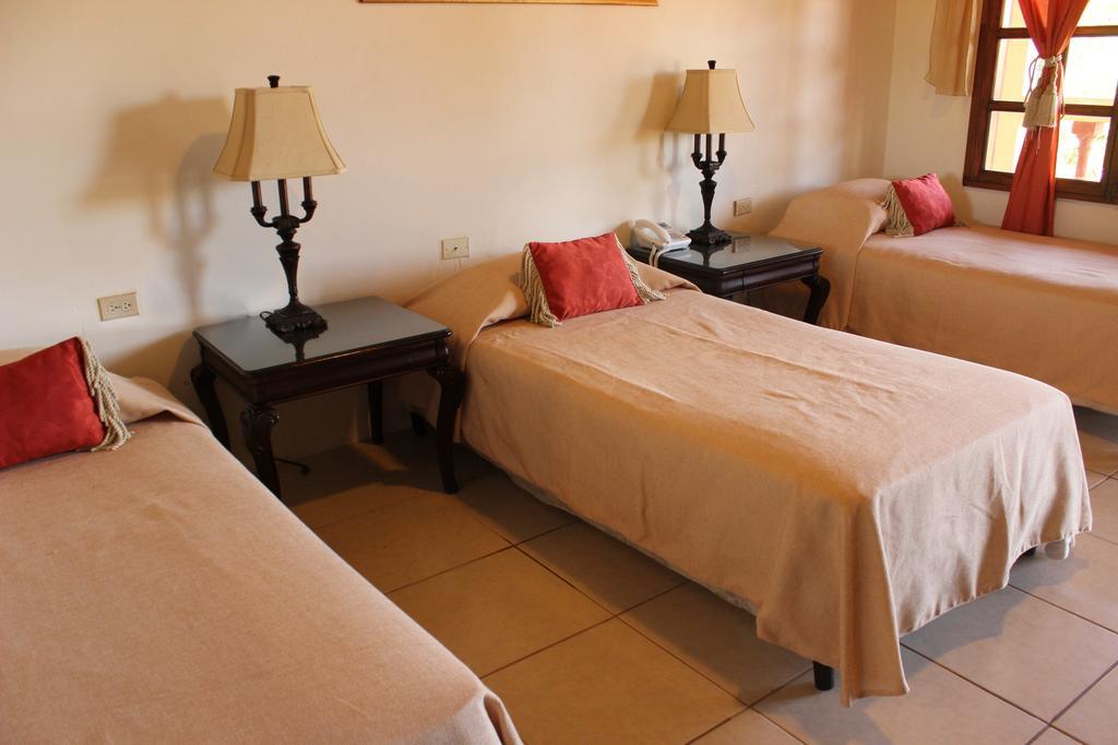 Hotel Palacio Real Granada Ruang foto